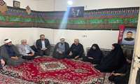 دیدار رییس دانشگاه و جمعی از مسئولین دانشگاه علوم پزشکی البرز با خانواده  مدافع امنیت شهید عجمیان