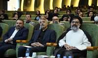 علم و عالمان از ارکان اصلی و مهم جامعه هستند.